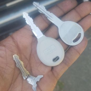 Moss Lock And Key - Cut and re program - Keys & Locksmiths Near Me Moss Lock And Key - Cut and re program - Keys & Locksmiths Near Me