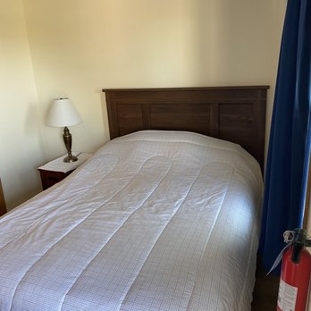 Hilltop Motel - Nice soft, clean bed - Hotels Near Me - Newcastle, Wyoming Hilltop Motel - Nice soft, clean bed - Hotels Near Me - Newcastle, Wyoming
