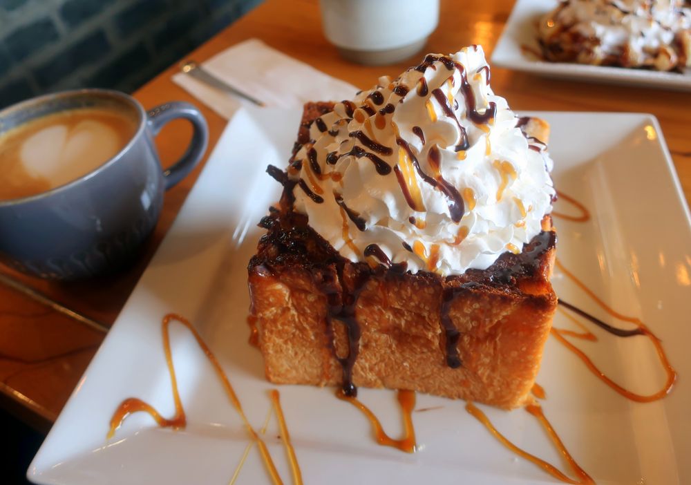 CAKE & DESSERT CAFE Updated October 2024 28 Photos & 12 Reviews