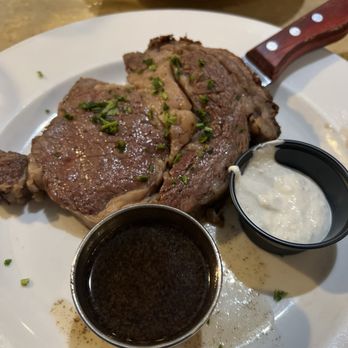 Merchant & Main Grill & Bar - 9 oz Prime Rib - Bars Near Me - Vacaville, California Merchant & Main Grill & Bar - 9 oz Prime Rib - Bars Near Me - Vacaville, California