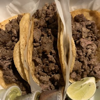 La Katrina Auténtica - No toppings. Looks, smells and tastes like dog food. - Tacos Near Me - Chicago, Illinois