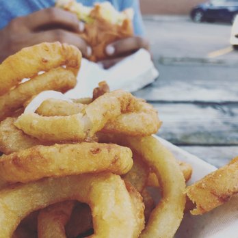 Sonny's Drive In - Burgers Near Me - Brampton, Ontario