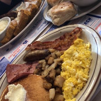 Linda's Cafe - Breakfast platter, biscuits & sausage gravy, and Captain Crunch French Toast - American Near Me - Lexington Park, Maryland Linda's Cafe - Breakfast platter, biscuits & sausage gravy, and Captain Crunch French Toast - American Near Me - Lexington Park, Maryland