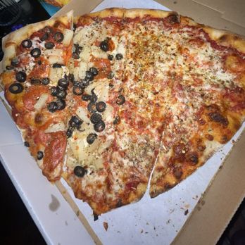 Serrano's Pizza - Pizza Near Me - San Francisco, California