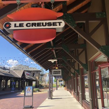 Outlets at Castle Rock - Outlet Stores Near Me - Castle Rock, Colorado