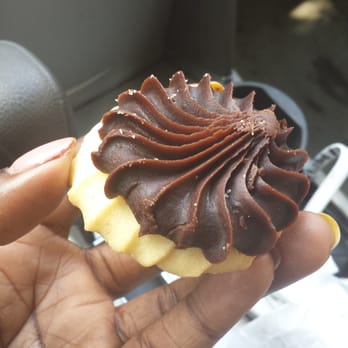 Berger's Bakery - Another view of the chocolate drop cookie - Bakeries Near Me - Baltimore, Maryland Berger's Bakery - Another view of the chocolate drop cookie - Bakeries Near Me - Baltimore, Maryland