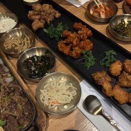 Chicken Platter 온담 치킨 Chicken Platter 온담 치킨