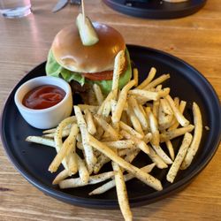 200 Social House - House Burger, no mods