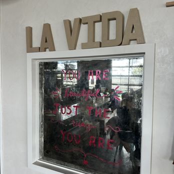 Windmill Food Hall - Cute little decor and mirror for the ladies socials - Food Court Near Me - Carlsbad, California Windmill Food Hall - Cute little decor and mirror for the ladies socials - Food Court Near Me - Carlsbad, California