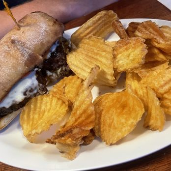 Blakeslee's Bar & Grill - Bars Near Me - Forks, Washington