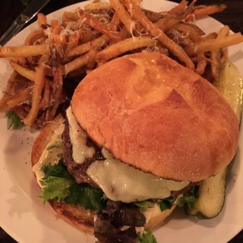 The Pullman - Pullman Grass Fed Burger - New American Near Me - Glenwood Springs, Colorado