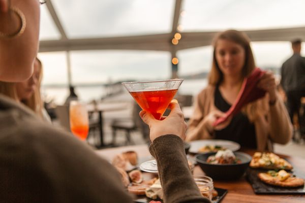 dock and drink by null