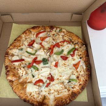 Thai Curry Pizza - Tofu curry pizza - Pizza Near Me - Long Beach, California