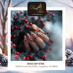 Pine Tree Nails - Winter-inspired nails perfect for Christmas days.