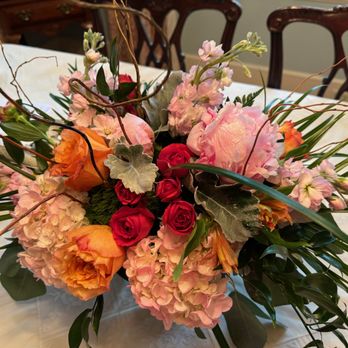 Ellington's Florist & Greenhouse - Florists Near Me - High Point, North Carolina
