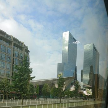 Stad Rotterdam - Hohe Bauten - Local Flavor Near Me