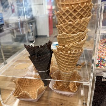 Sundae Scoop - Ice Cream & Frozen Yogurt Near Me - Virginia Beach, Virginia Sundae Scoop - Ice Cream & Frozen Yogurt Near Me - Virginia Beach, Virginia