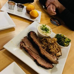 Mill River Brewing BBQ & Smokehouse