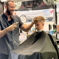 American Deluxe Barber Shop