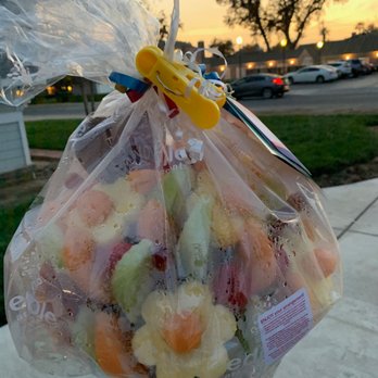Edible Arrangements - If every pic is worth a thousand words, this one is worth a ten more. Thank you for making our day even more special!!!! - Gift Shops Near Me - Visalia, California Edible Arrangements - If every pic is worth a thousand words, this one is worth a ten more. Thank you for making our day even more special!!!! - Gift Shops Near Me - Visalia, California