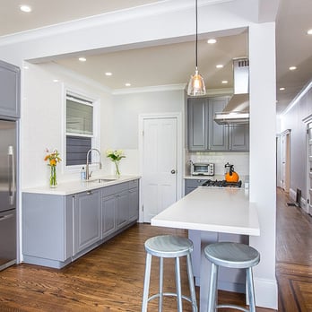 Camino Carpets - a modern kitchen with stainless steel appliances - Carpeting Near Me - Burlingame, California Camino Carpets - a modern kitchen with stainless steel appliances - Carpeting Near Me - Burlingame, California