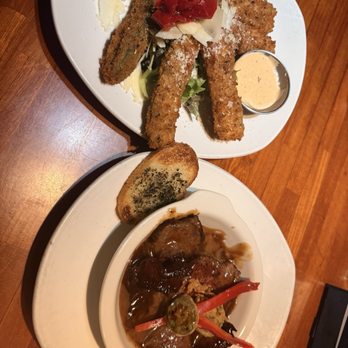 13 Coins SeaTac - Jalapeno Steak Bites and Fried Zucchini - Bars Near Me - Seatac, Washington