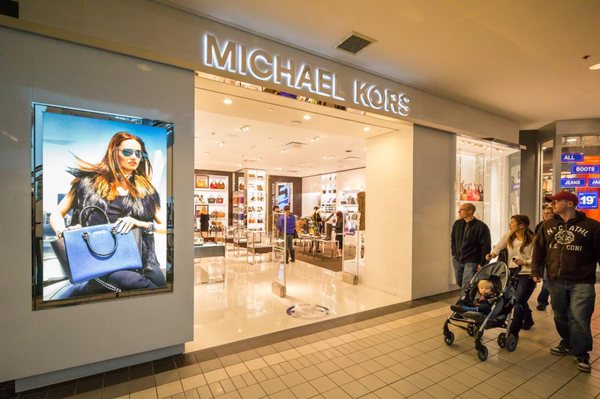 Anchorage 5th Avenue Mall by null
