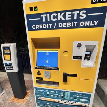 Sunrail Altamonte Station - Ticket booth - Train Stations Near Me - Altamonte Springs, Florida