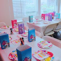 Sweetlife Bakery - Cake decorating bday parties