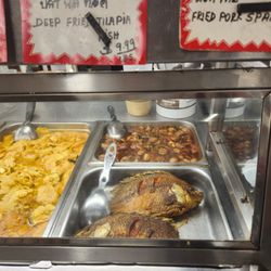 Hung Phat Grocery - Hot foods bar