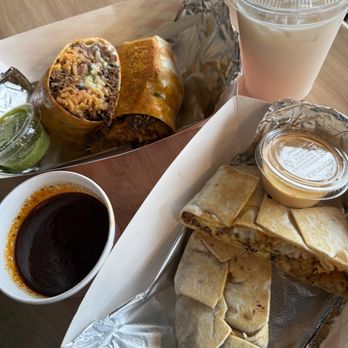 Lito's Burritos - Breakfast Lito's Wrap and Birria tacos - Breakfast & Brunch Near Me - Minneapolis, Minnesota Lito's Burritos - Breakfast Lito's Wrap and Birria tacos - Breakfast & Brunch Near Me - Minneapolis, Minnesota