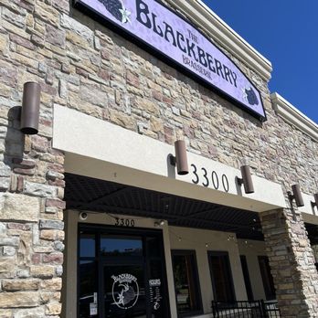 The Blackberry Brasserie - Cocktail Bars Near Me - Rogers, Arkansas