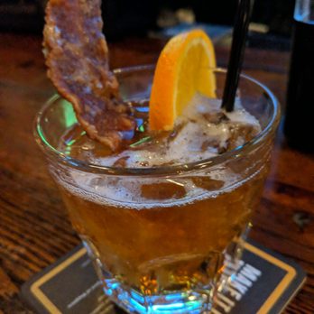 Fink's BBQ Roadhouse - Bacon old fashioned - American Near Me - Suffern, New York