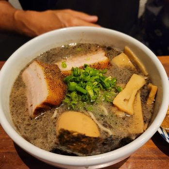 Menya le Nood - Menya ramen black Tonkatsu broth - Ramen Near Me - Honolulu, Hawaii Menya le Nood - Menya ramen black Tonkatsu broth - Ramen Near Me - Honolulu, Hawaii