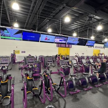 Planet Fitness - Pre thanksgiving dinner workout - Gyms Near Me - Tulare, California Planet Fitness - Pre thanksgiving dinner workout - Gyms Near Me - Tulare, California