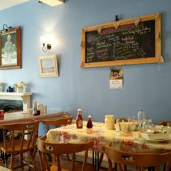 Caroline's Café