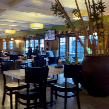 Basil and Mint Vietnamese Cafe and Bar - Spacious interior - Vietnamese Near Me - Camarillo, California Basil and Mint Vietnamese Cafe and Bar - Spacious interior - Vietnamese Near Me - Camarillo, California