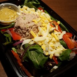 Jon's Newtrition Kitchen - Tuna & Egg Salad on Spinach and mixed greens. W/ calorie free Honey mustard dressing
