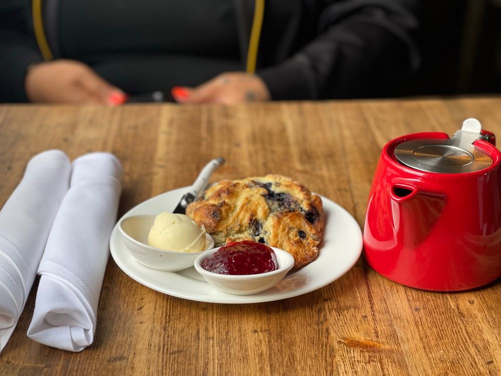 LE SEL BISTRO 687 Photos & 517 Reviews 229 St Helens Ave,