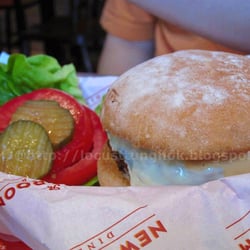 The News Room Diner - The "Judy Garland" burger combo