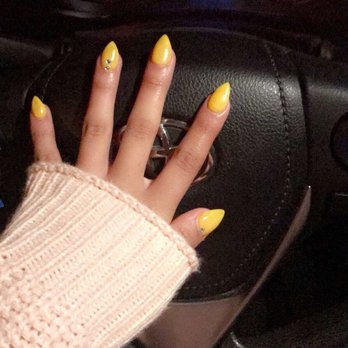Crystal Nails - Nail Salons Near Me - Austin, Texas