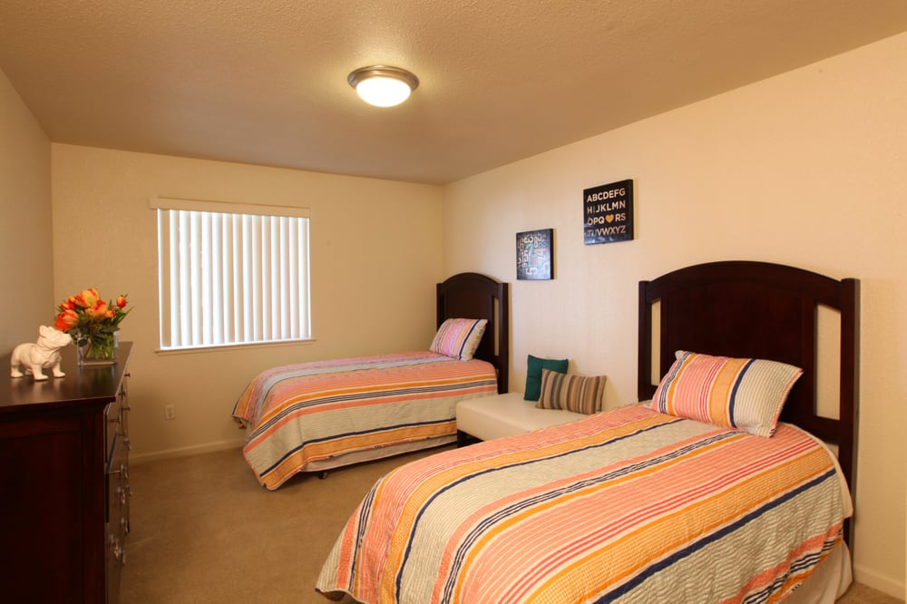 GLACIER POINT APARTMENTS 34 Photos 2225 Glacier Dr, Davis