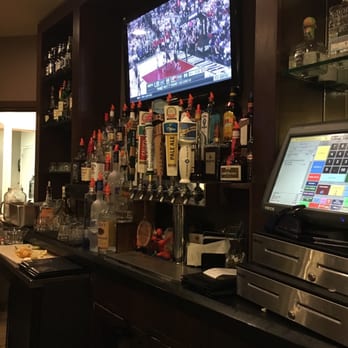 Citrus Restaurant - Full bar with a decent collection of beer on tap - New American Near Me - San Diego, California Citrus Restaurant - Full bar with a decent collection of beer on tap - New American Near Me - San Diego, California
