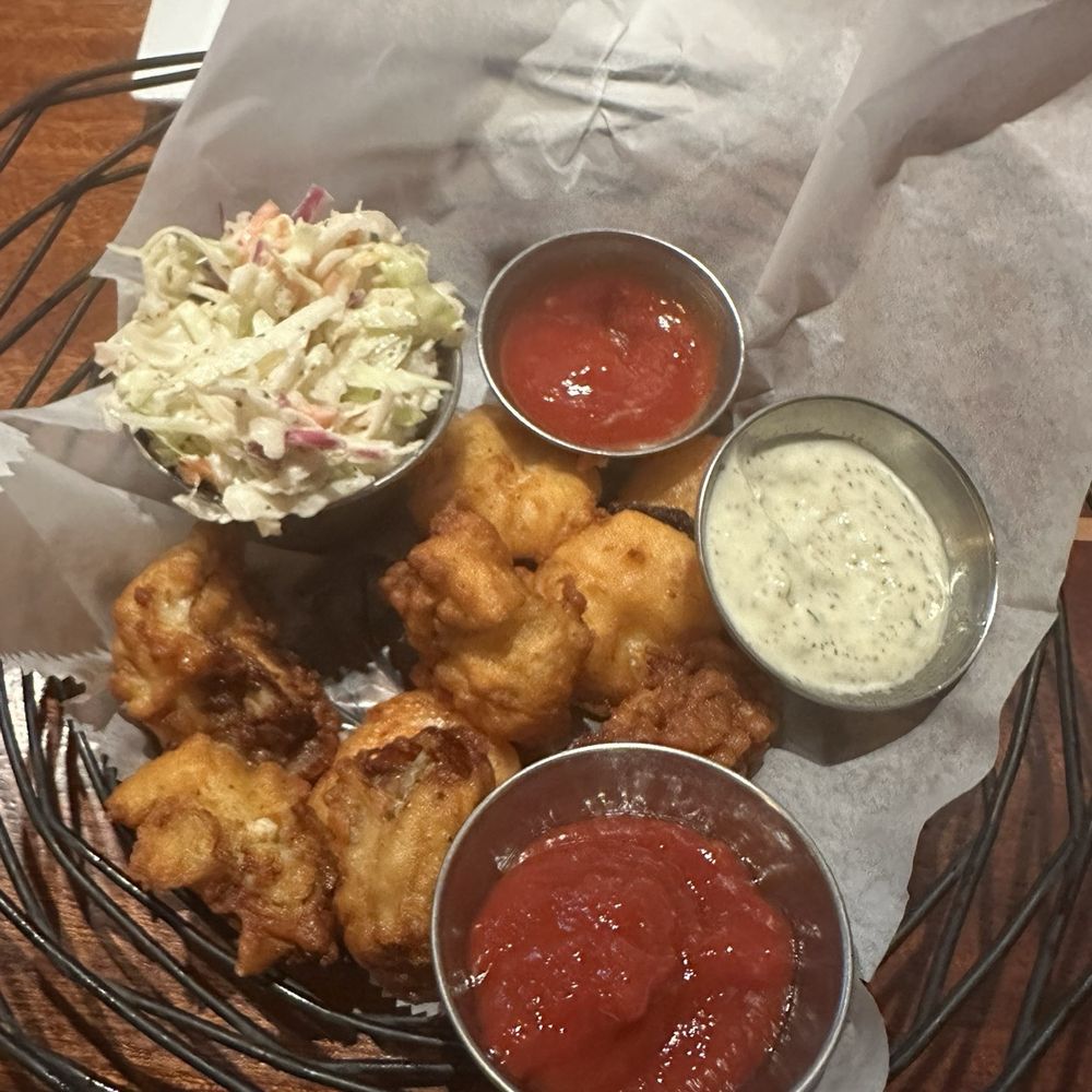 1229 Shine - Fry Basket with Shrimp and Oysters - Seafood Near Me - Myrtle Beach, South Carolina 1229 Shine - Fry Basket with Shrimp and Oysters - Seafood Near Me - Myrtle Beach, South Carolina