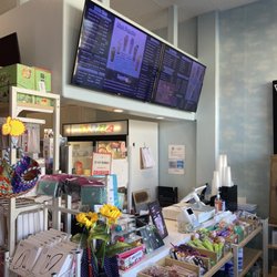 S7-Icy Bubble - Good selection of milk teas and smoothies.