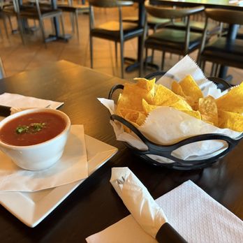 Monarca Alta Cocina - Chips and salsa- great flavor - Mexican Near Me - Marietta, Georgia