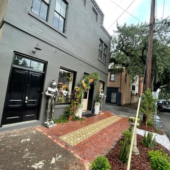 Port Town Collective - Port Town Collective, Savannah, GA (antique shop and events) - Wedding Planning Near Me Port Town Collective - Port Town Collective, Savannah, GA (antique shop and events) - Wedding Planning Near Me