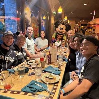 Goofy's Kitchen - Memories were made - American Near Me - Anaheim, California Goofy's Kitchen - Memories were made - American Near Me - Anaheim, California