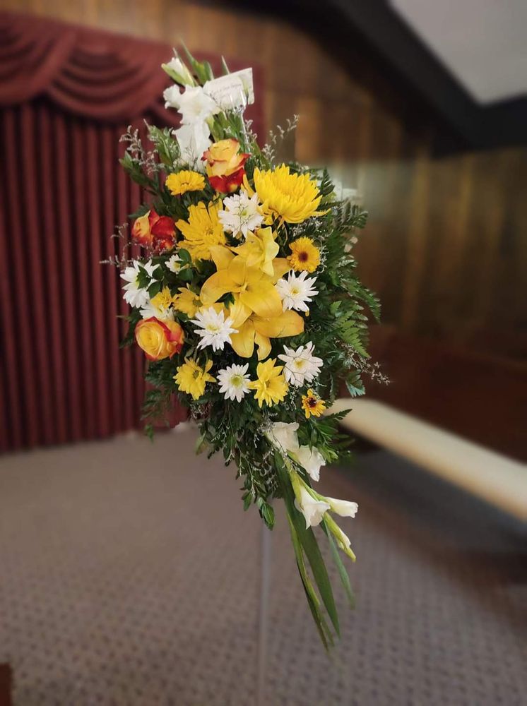 BLOOMS THE FLOWER STATION Request Information 19 Photos 211