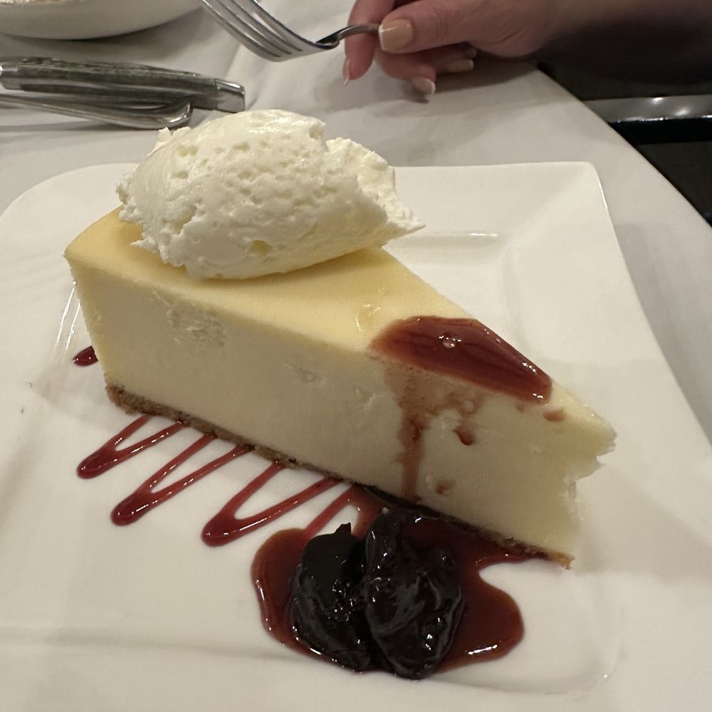 7593 Chophouse - Cheesecake - Steakhouses Near Me - Reunion, Florida